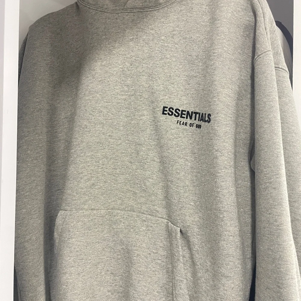 Fear of God Essentials Gray Hoodie Authentic - Picture 5 of 5